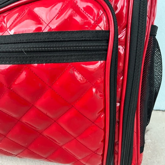 Travel computer or small duffle bag with wheels and extended handle for travel - Picture 2 of 16